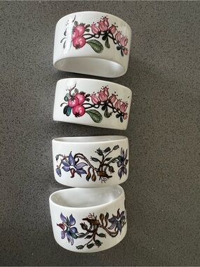 Vintage Villeroy & Boch Luxembourg Botanical Porcelain Napkin Rings – Set of 4
